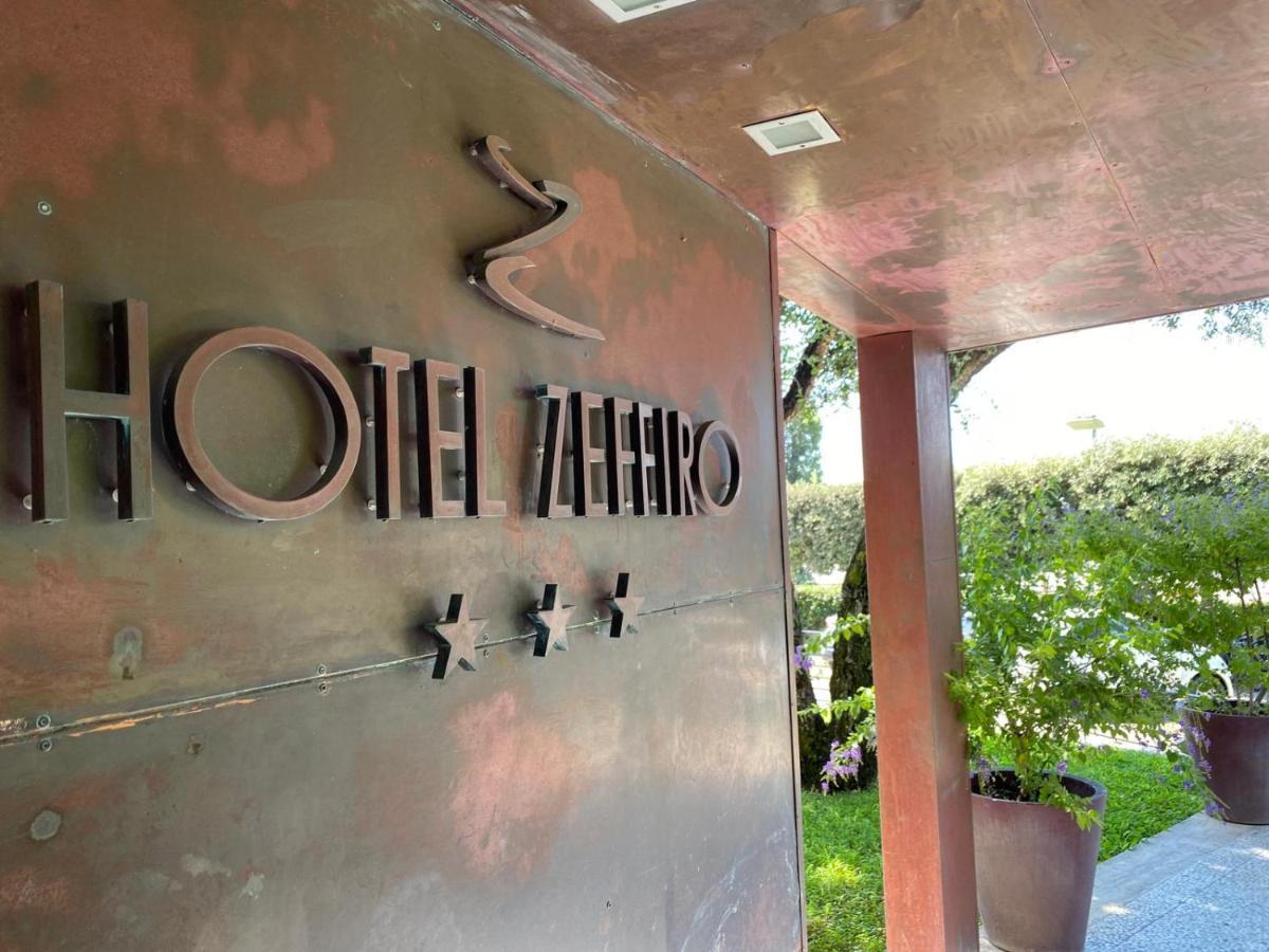 Hotel Zeffiro Sabaudia Exteriör bild