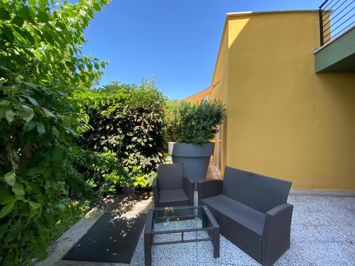 Hotel Zeffiro Sabaudia Exteriör bild