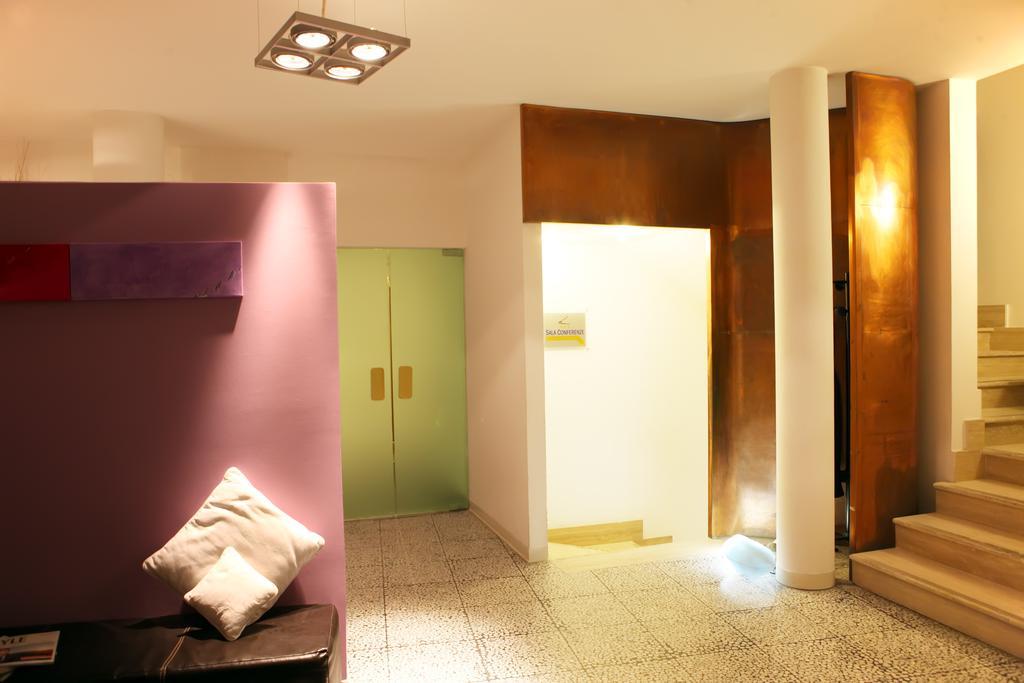 Hotel Zeffiro Sabaudia Exteriör bild